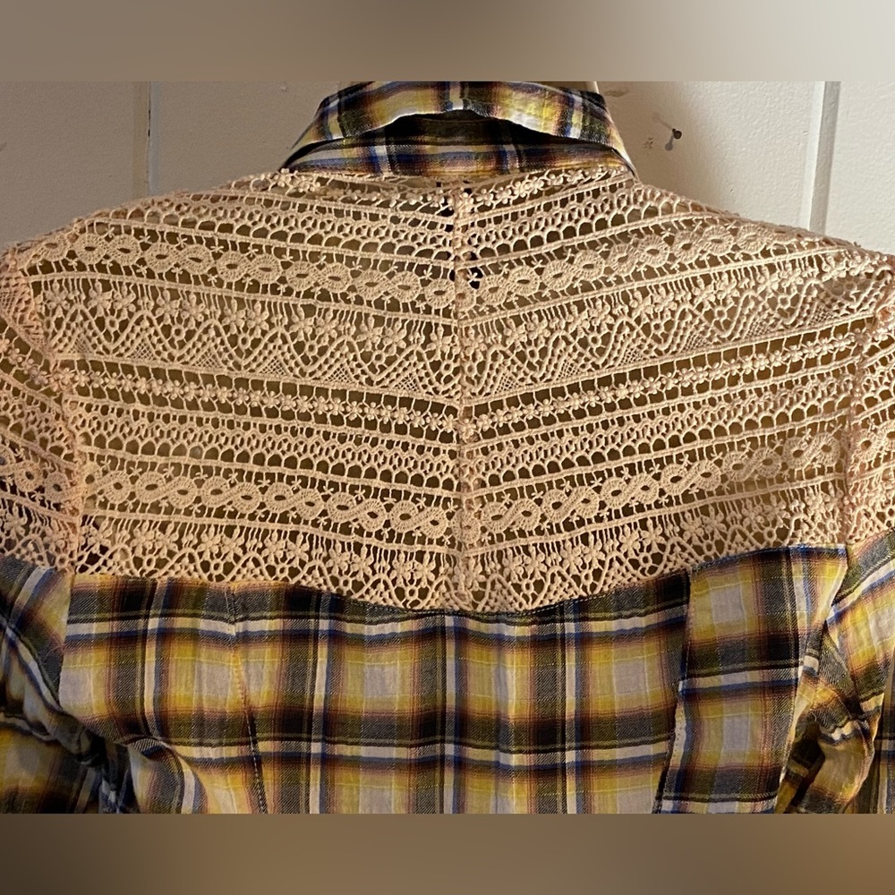 EUC yellow plaid blouse,Free People,pintuck waist, peplum,crochet trim,size S - Picture 10 of 14